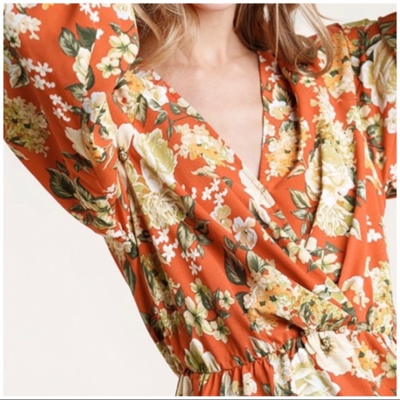 Sale🌷🤗🥰 Umgee Floral Print V-Neck Long
Puff Sleeve Dress with Elastic Waist - Picture 3 of 6